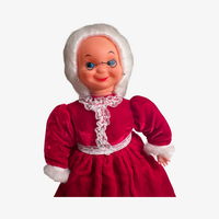 Load image into Gallery viewer, Vintage Homemade Mr and Mrs Santa Claus
