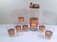 Load image into Gallery viewer, Pasinski Signed Mid-Century 22-Karat Gold 7-Piece Cocktail Set (1 Shaker and 6 Glasses)

